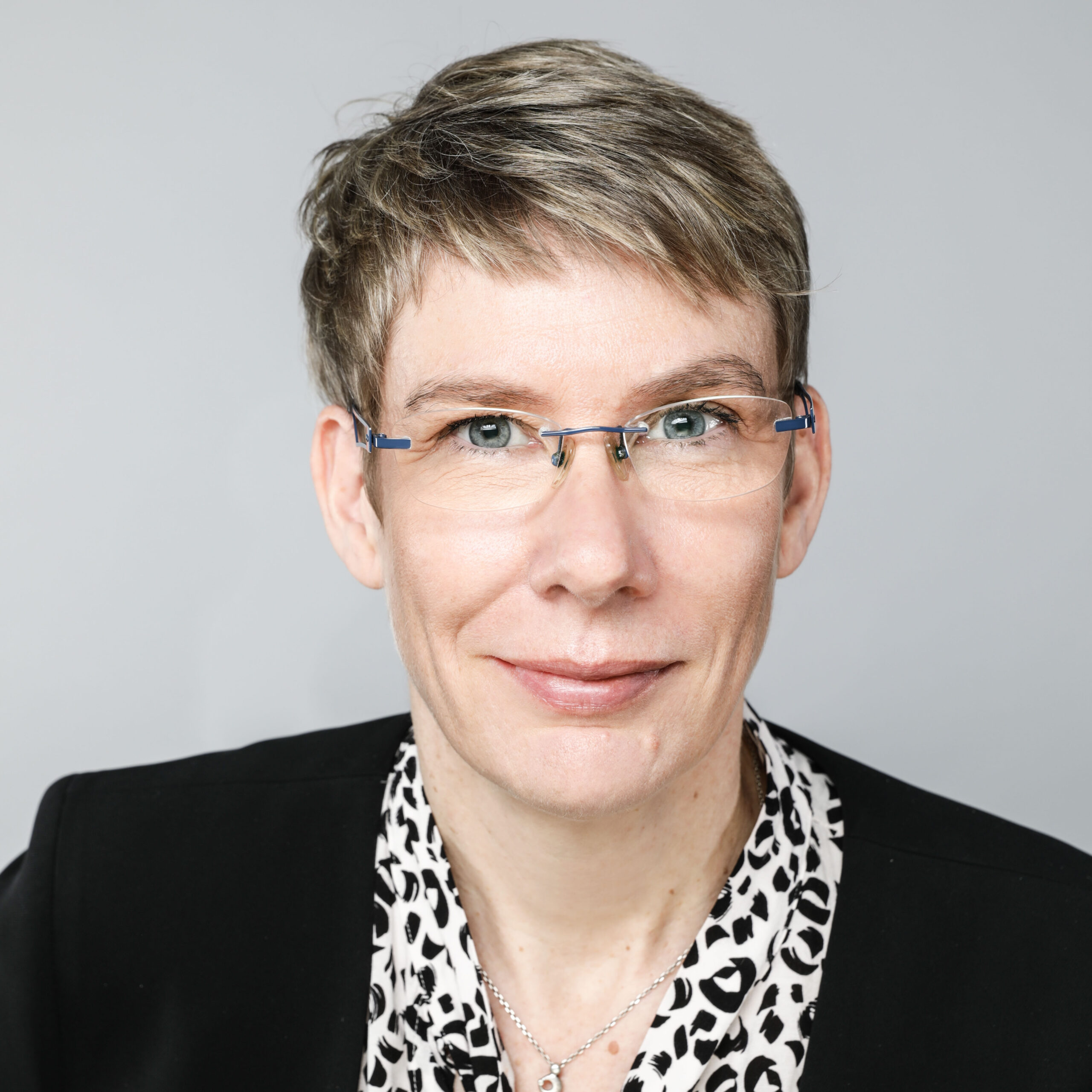 Valerie Bernhardt
